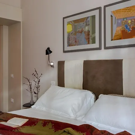 לינה וארוחת בוקר Mynavona רומא